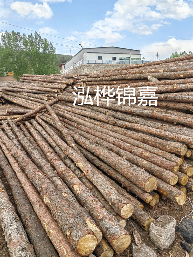松木樁防腐施工圖片-保護環(huán)境，延長使用壽命